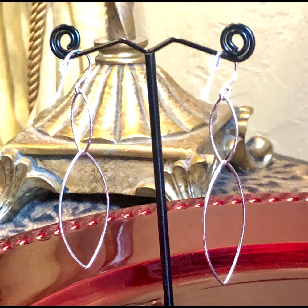 Silpada Interlocking Earrings